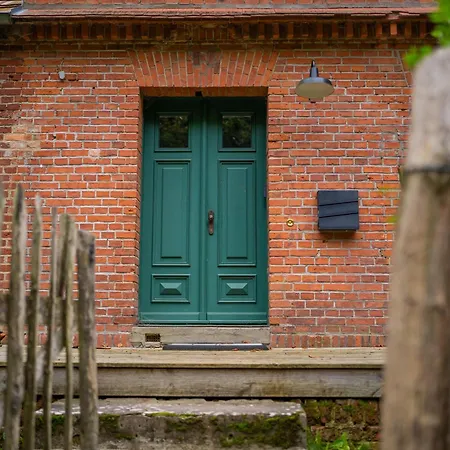 Wald- Und Seeidyll Im Historischen Forsthaus