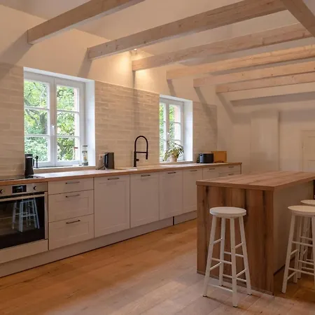 Wald- Und Seeidyll Im Historischen Forsthaus Villa Neuruppin