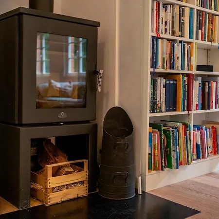 Вилла Wald- Und Seeidyll Im Historischen Forsthaus