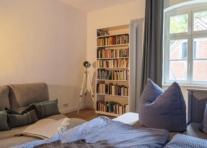 Wald- Und Seeidyll Im Historischen Forsthaus