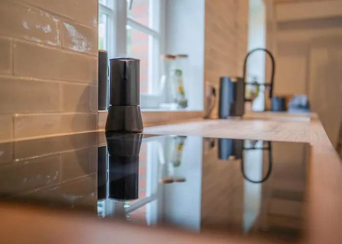 Wald- Und Seeidyll Im Historischen Forsthaus