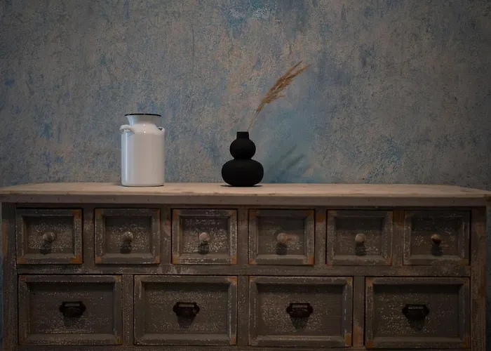 Wald- Und Seeidyll Im Historischen Forsthaus فيلة نيوروبين