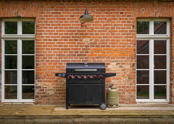 Wald- Und Seeidyll Im Historischen Forsthaus * نيوروبين