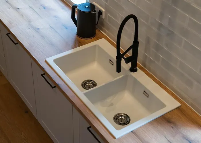 Wald- Und Seeidyll Im Historischen Forsthaus * نيوروبين