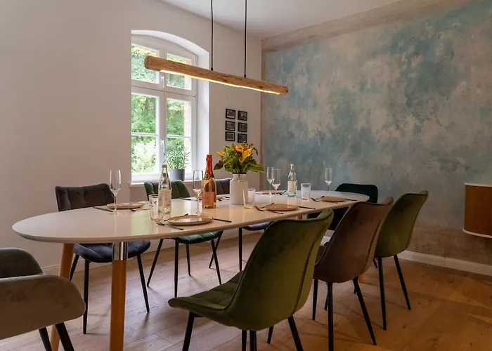 Wald- Und Seeidyll Im Historischen Forsthaus نيوروبين